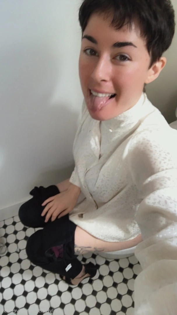 Olive Glass [ oliveglass ] Onlyfans leaked photo 14906598 on Hotleaks.tv