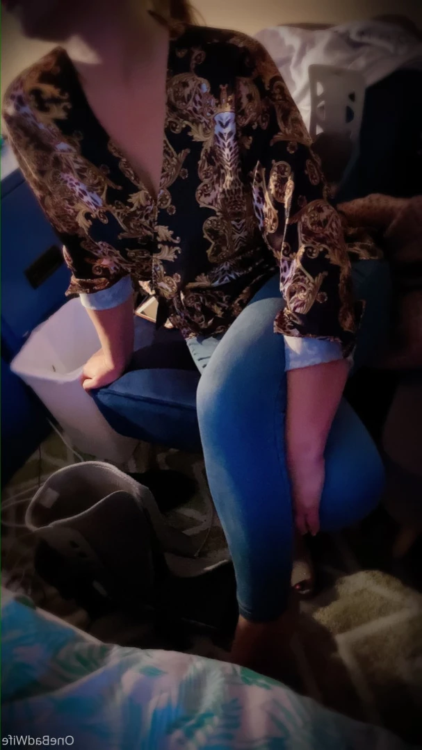OneBadWife British Wife [ onebadwife ] Onlyfans leaked photo 10965335 on Hotleaks.tv