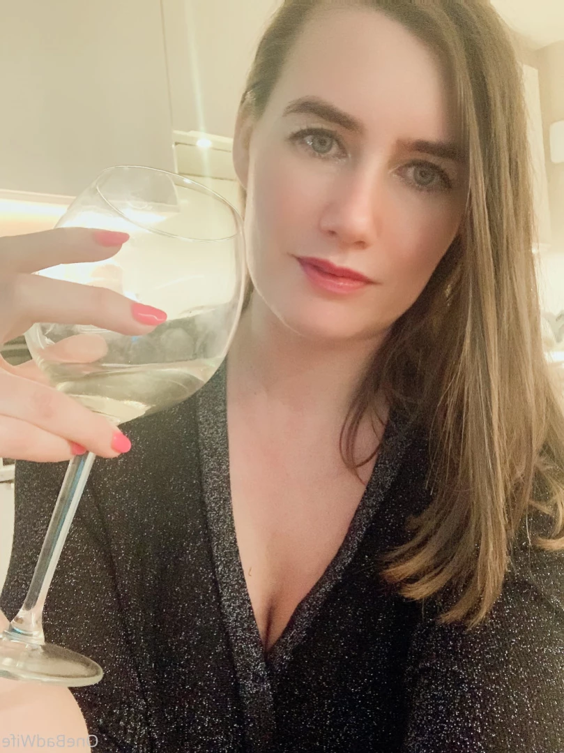 OneBadWife British Wife [ onebadwife ] Onlyfans leaked photo 11366471 on Hotleaks.tv