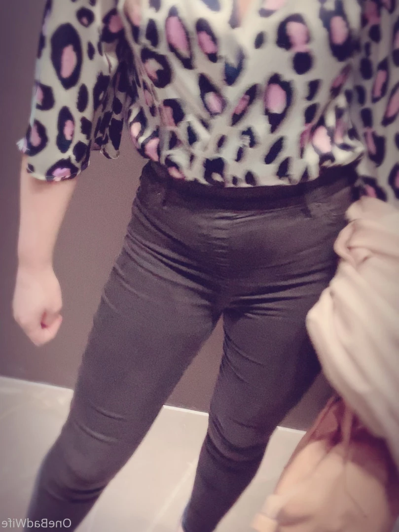 OneBadWife British Wife [ onebadwife ] Onlyfans leaked photo 11373579 on Hotleaks.tv