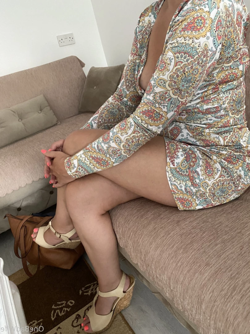 OneBadWife British Wife [ onebadwife ] Onlyfans leaked photo 11373803 on Hotleaks.tv