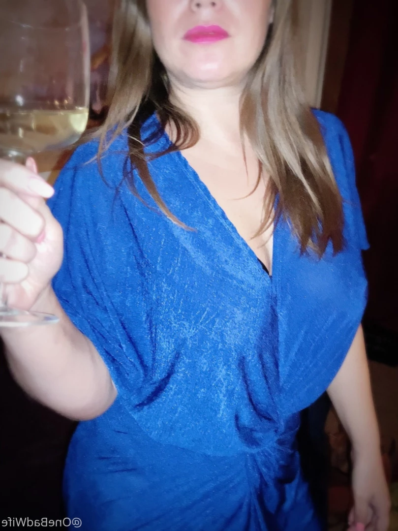 OneBadWife British Wife [ onebadwife ] Onlyfans leaked photo 11373948 on Hotleaks.tv