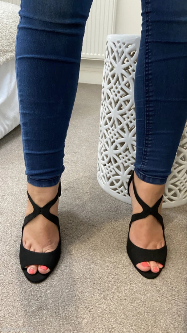OneBadWife British Wife [ onebadwife ] Onlyfans leaked photo 11682612 on Hotleaks.tv