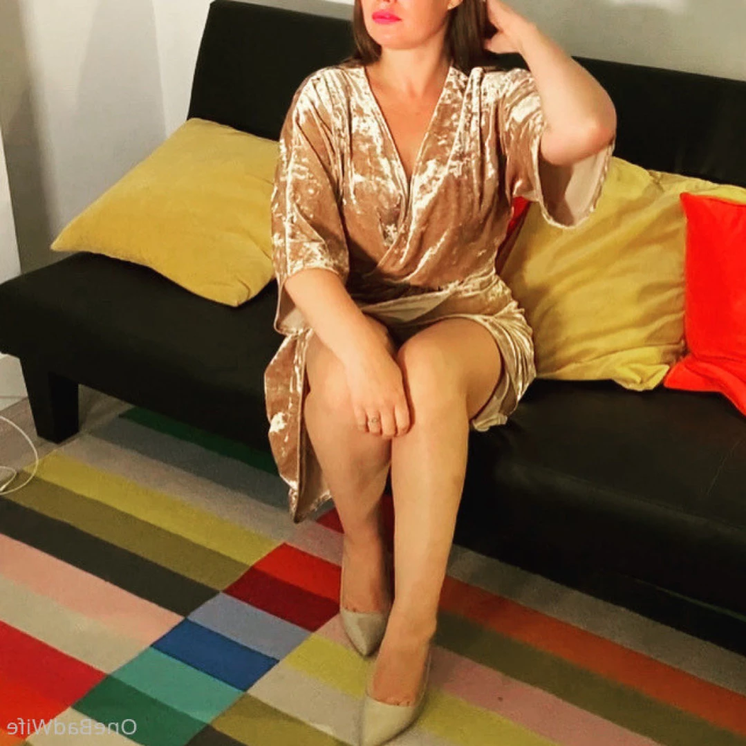 OneBadWife British Wife [ onebadwife ] Onlyfans leaked photo 11901616 on Hotleaks.tv