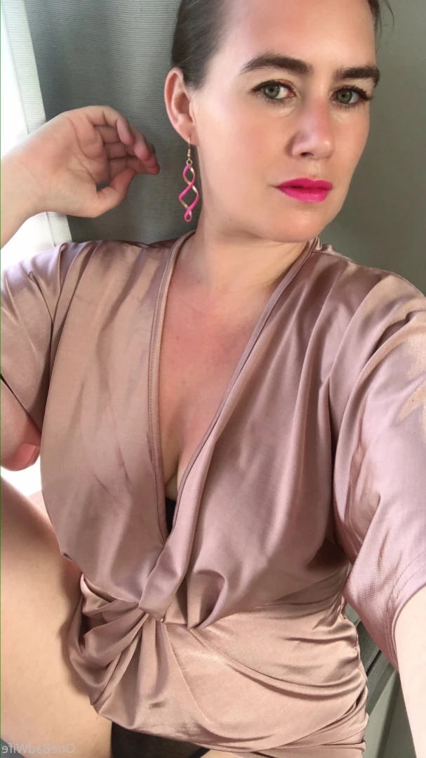 OneBadWife British Wife [ onebadwife ] Onlyfans leaked photo 11927543 on Hotleaks.tv