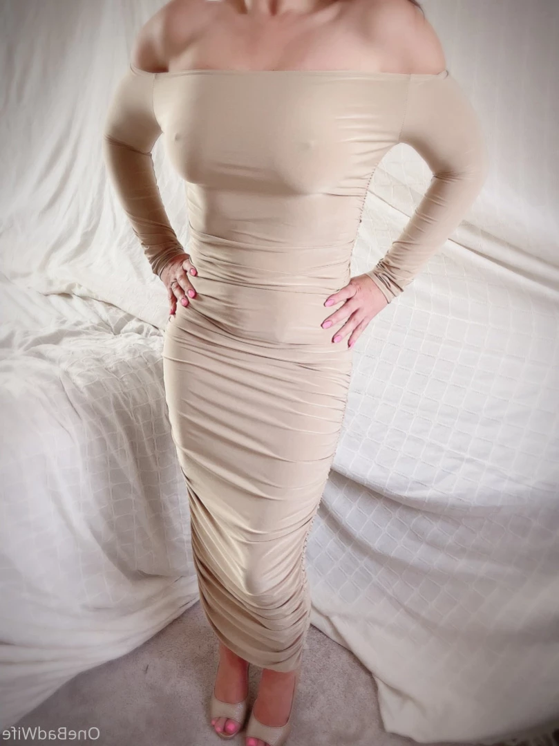 OneBadWife British Wife [ onebadwife ] Onlyfans leaked photo 12128033 on Hotleaks.tv