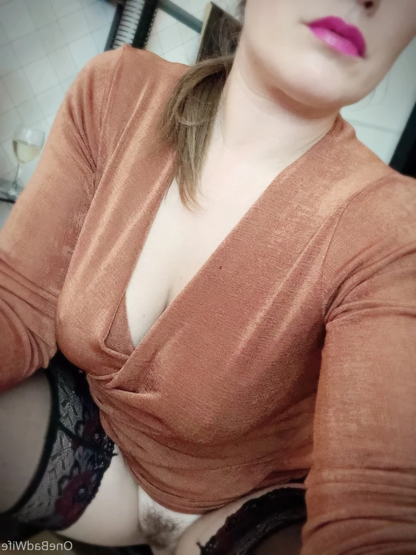 OneBadWife British Wife [ onebadwife ] Onlyfans leaked photo 12257179 on Hotleaks.tv