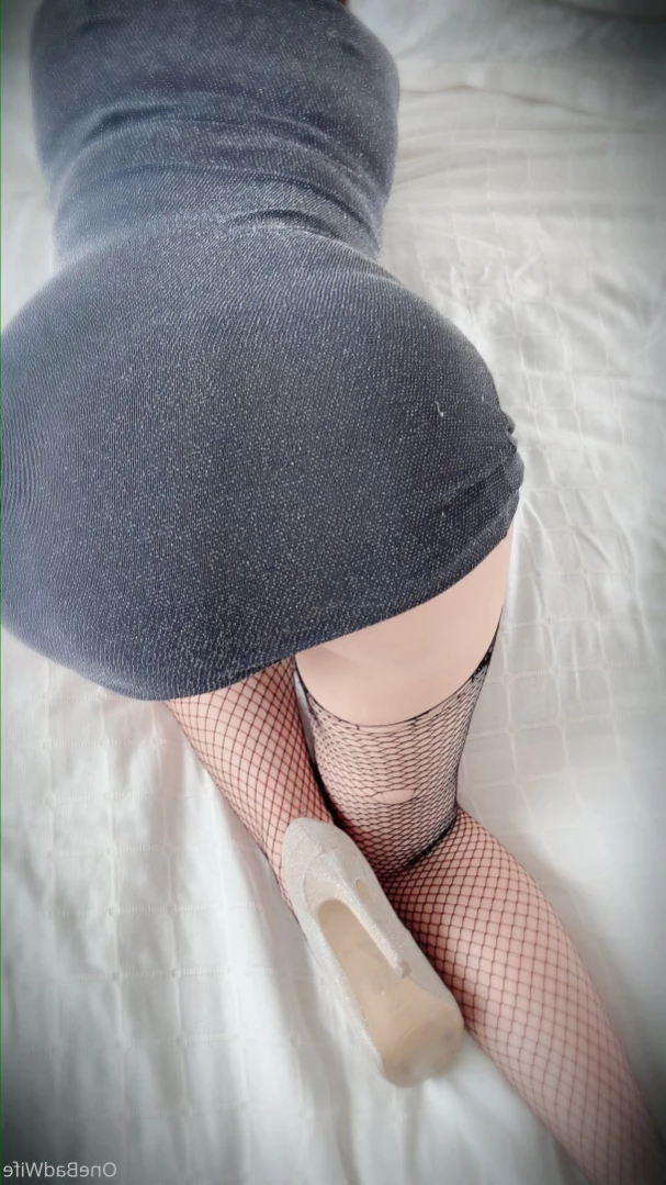 OneBadWife British Wife [ onebadwife ] Onlyfans leaked photo 12448252 on Hotleaks.tv