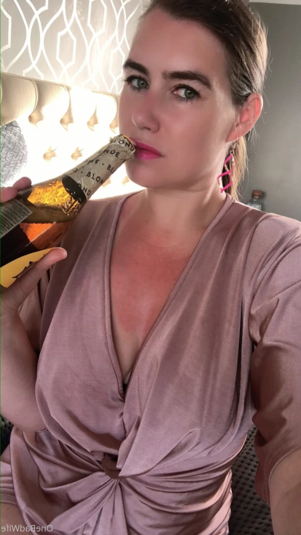 OneBadWife British Wife [ onebadwife ] Onlyfans leaked photo 12525749 on Hotleaks.tv