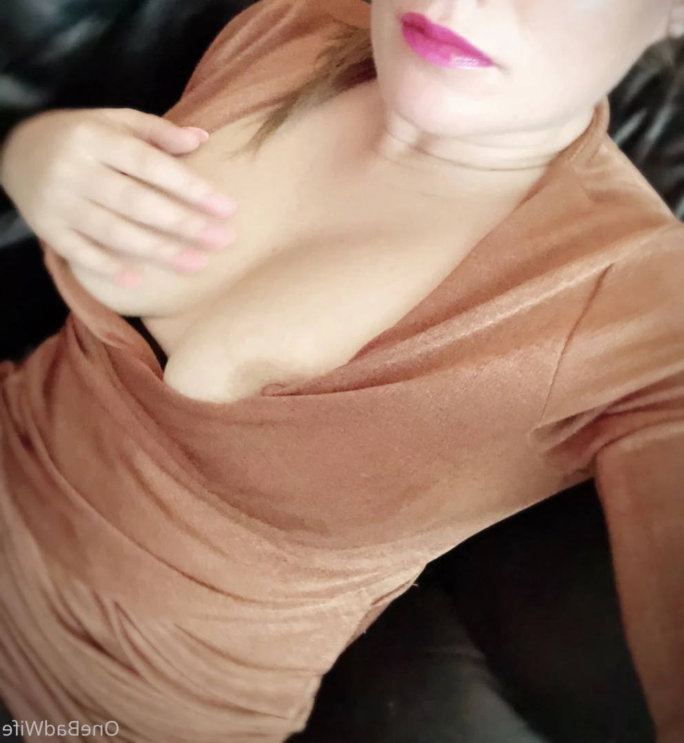 OneBadWife British Wife [ onebadwife ] Onlyfans leaked photo 12602692 on Hotleaks.tv