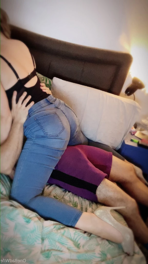 OneBadWife British Wife [ onebadwife ] Onlyfans leaked photo 12740939 on Hotleaks.tv