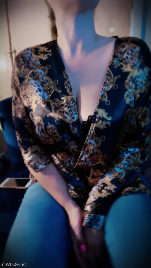 OneBadWife British Wife [ onebadwife ] Onlyfans leaked photo 12924413 on Hotleaks.tv