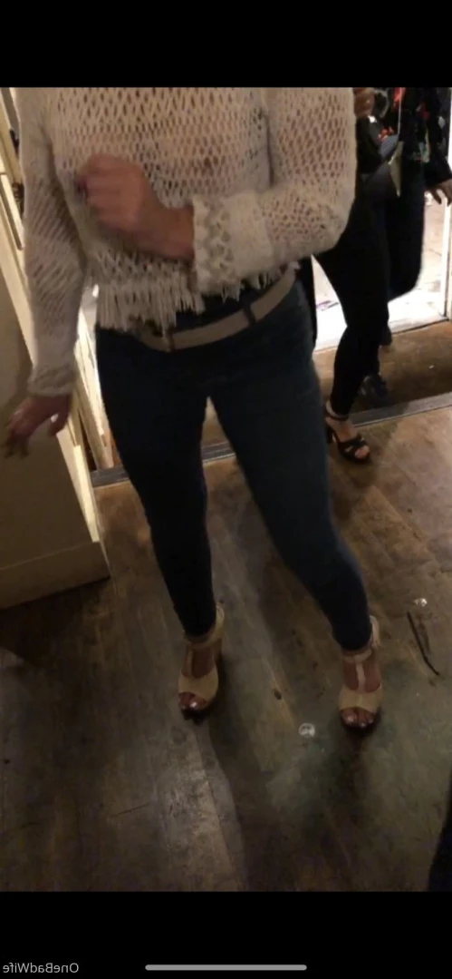 OneBadWife British Wife [ onebadwife ] Onlyfans leaked photo 13346770 on Hotleaks.tv