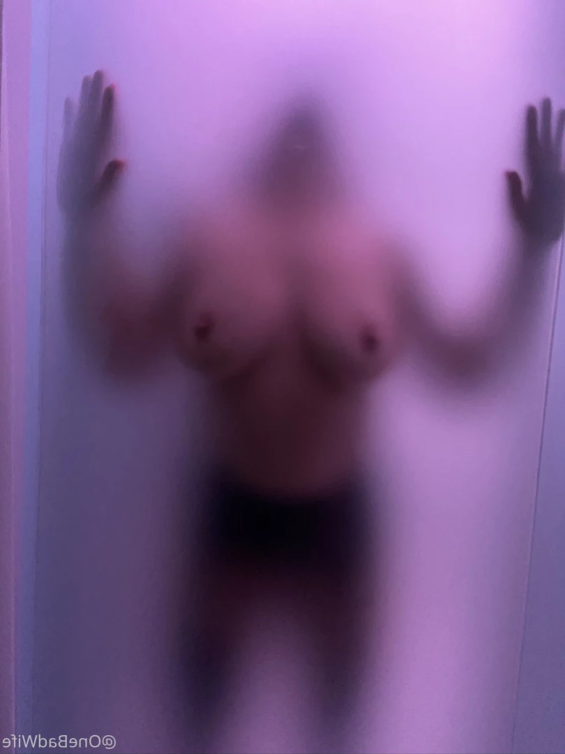 OneBadWife British Wife [ onebadwife ] Onlyfans leaked photo 14095460 on Hotleaks.tv