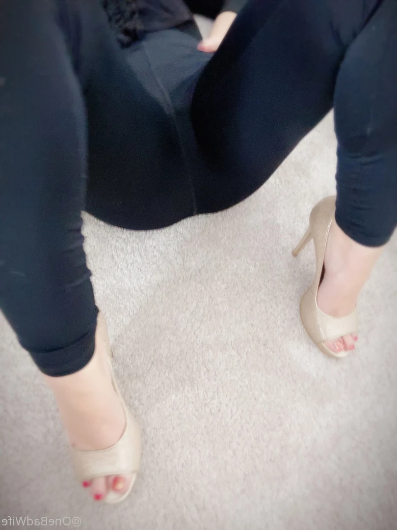 OneBadWife British Wife [ onebadwife ] Onlyfans leaked photo 14096016 on Hotleaks.tv