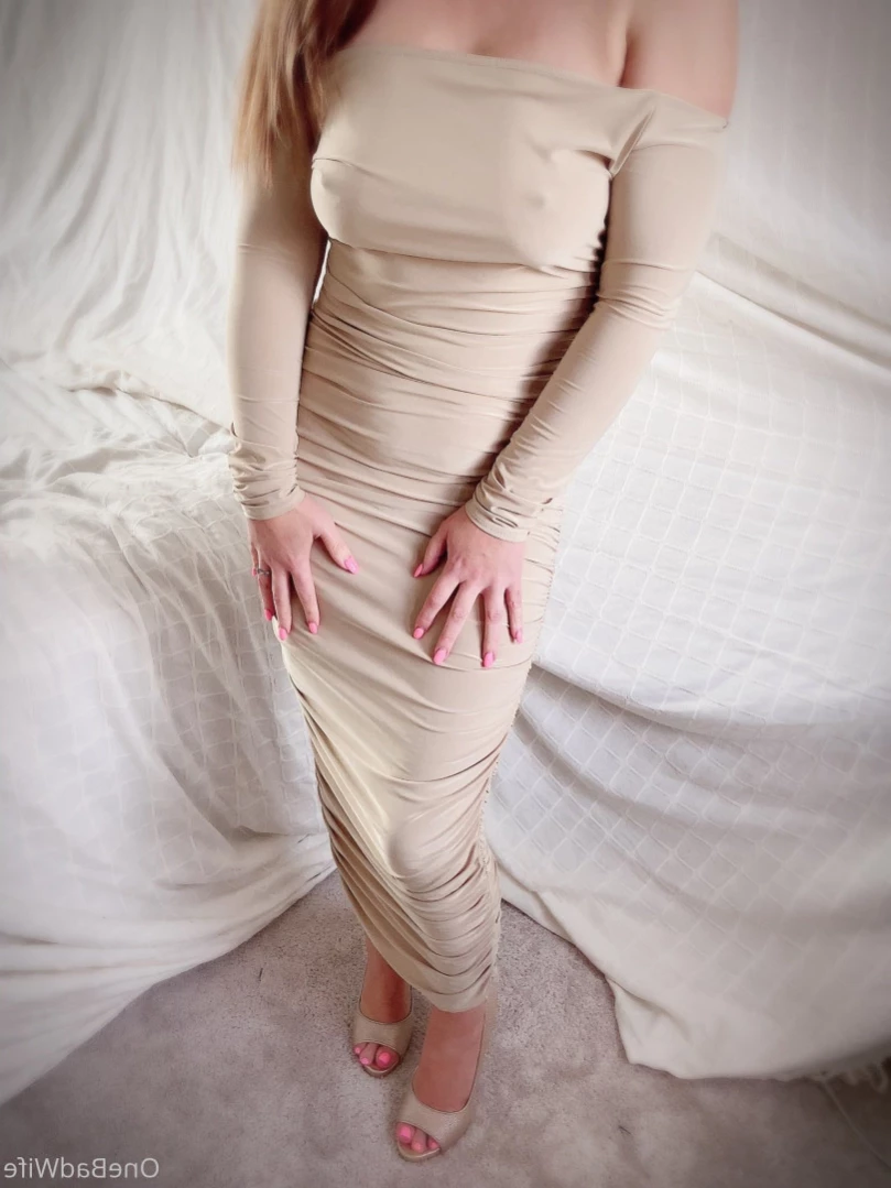 OneBadWife British Wife [ onebadwife ] Onlyfans leaked photo 14168084 on Hotleaks.tv