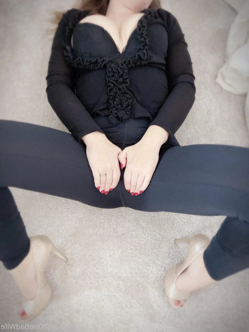 OneBadWife British Wife [ onebadwife ] Onlyfans leaked photo 14173643 on Hotleaks.tv