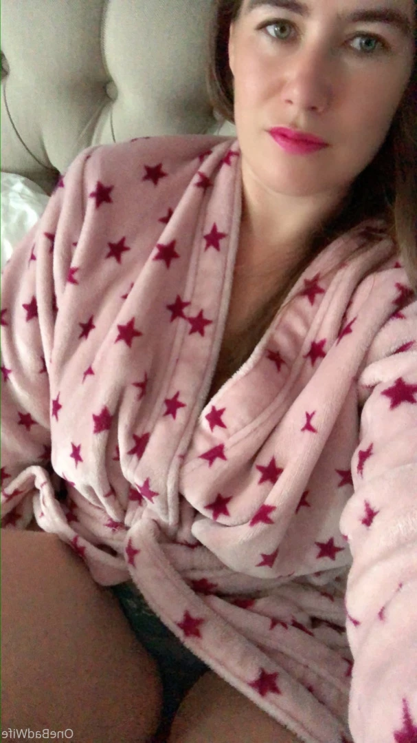 OneBadWife British Wife [ onebadwife ] Onlyfans leaked photo 14178824 on Hotleaks.tv