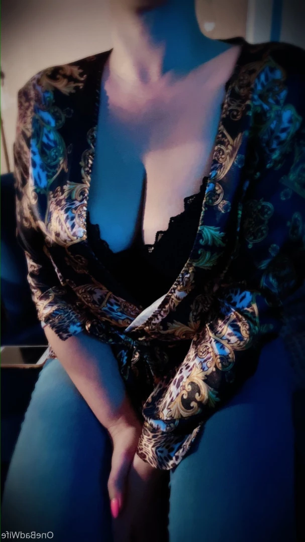 OneBadWife British Wife [ onebadwife ] Onlyfans leaked photo 14181433 on Hotleaks.tv