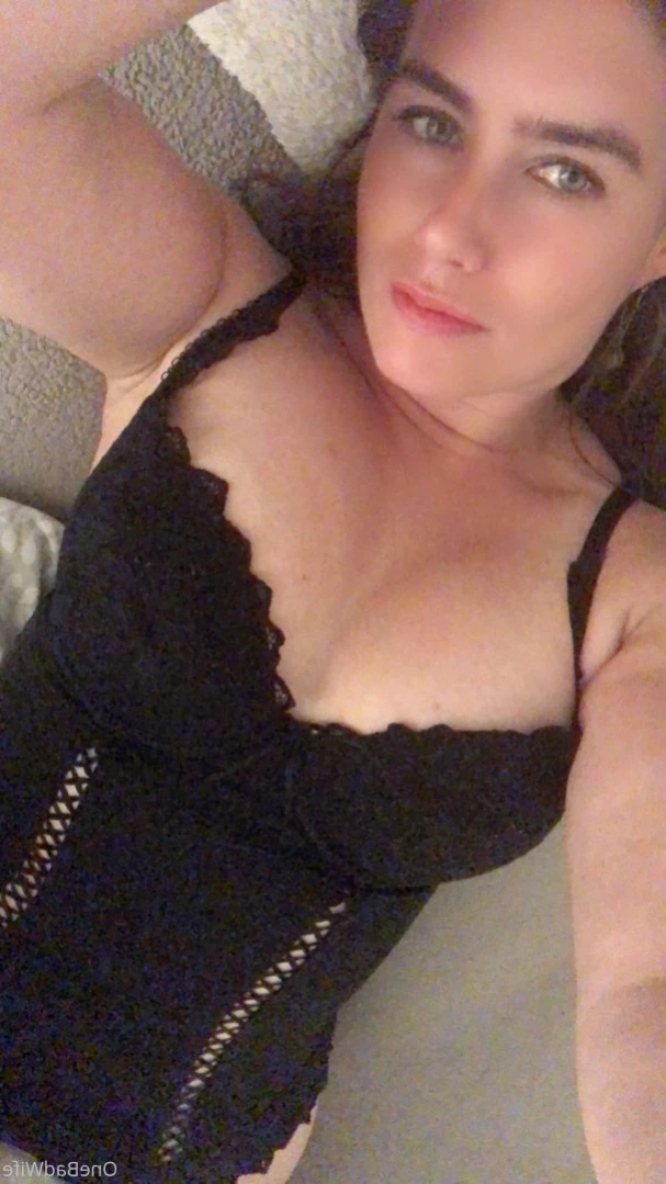 OneBadWife British Wife [ onebadwife ] Onlyfans leaked photo 14181887 on Hotleaks.tv