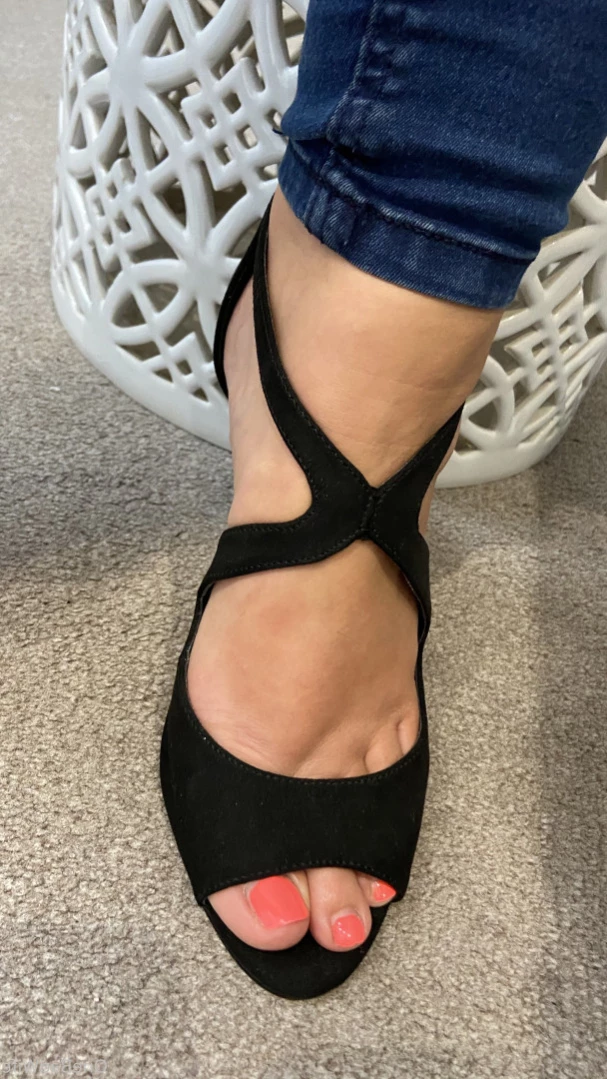 OneBadWife British Wife [ onebadwife ] Onlyfans leaked photo 14183652 on Hotleaks.tv