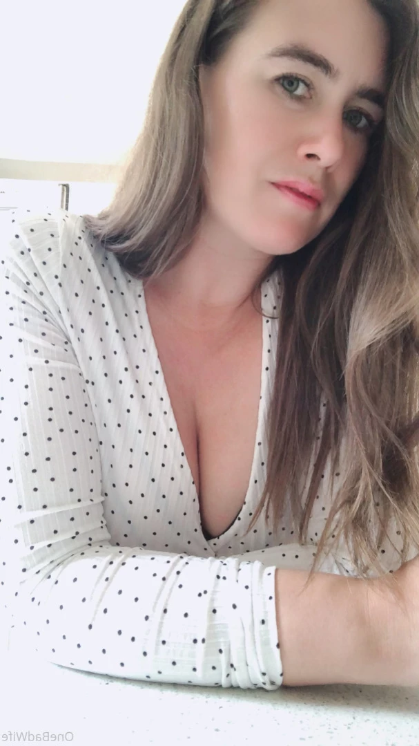 OneBadWife British Wife [ onebadwife ] Onlyfans leaked photo 14251746 on Hotleaks.tv
