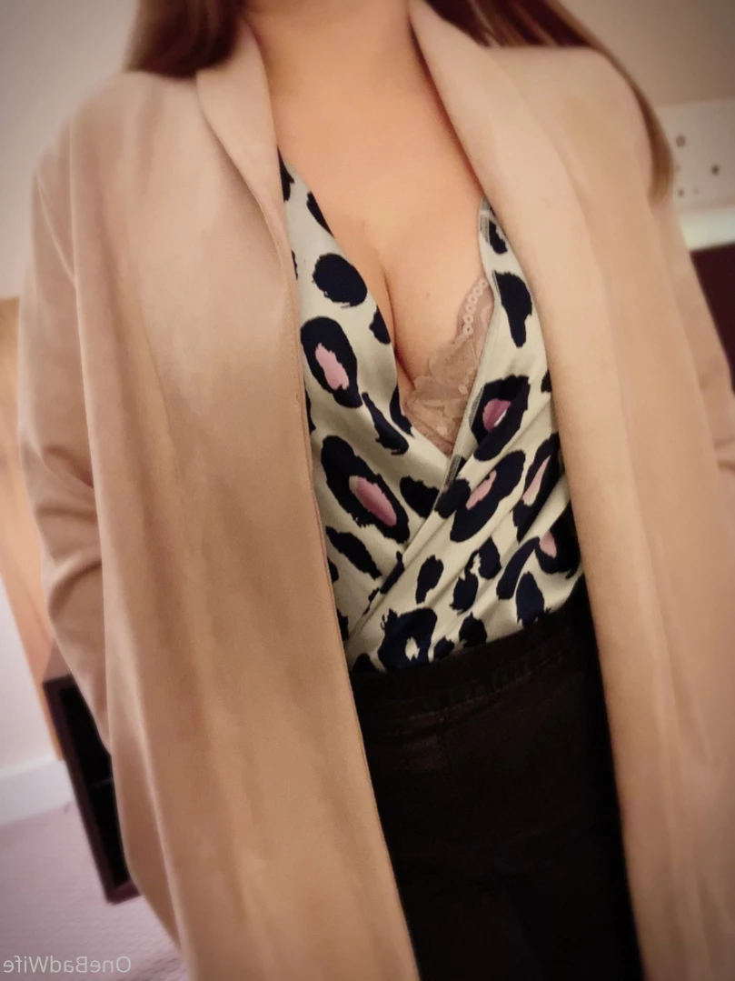 OneBadWife British Wife [ onebadwife ] Onlyfans leaked photo 14472335 on Hotleaks.tv