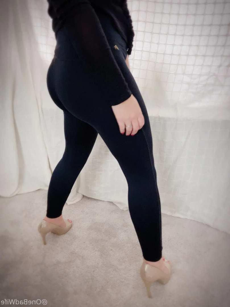 OneBadWife British Wife [ onebadwife ] Onlyfans leaked photo 14472649 on Hotleaks.tv
