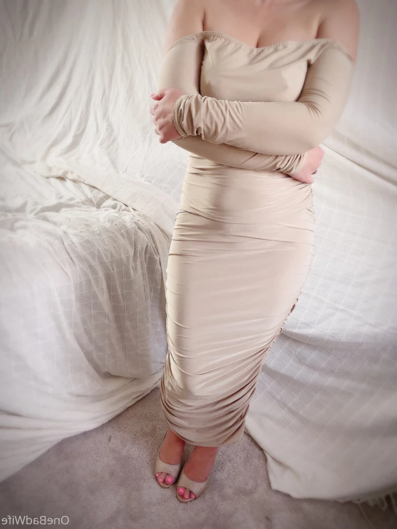 OneBadWife British Wife [ onebadwife ] Onlyfans leaked photo 14627478 on Hotleaks.tv