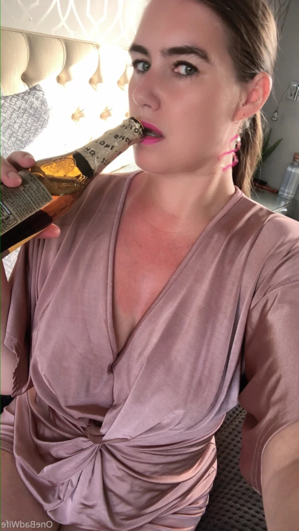 OneBadWife British Wife [ onebadwife ] Onlyfans leaked photo 14706875 on Hotleaks.tv