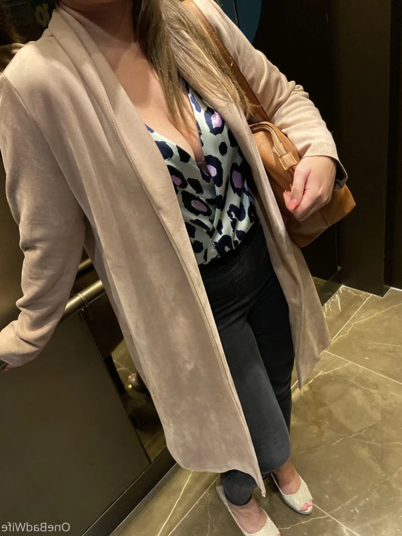OneBadWife British Wife [ onebadwife ] Onlyfans leaked photo 14898924 on Hotleaks.tv