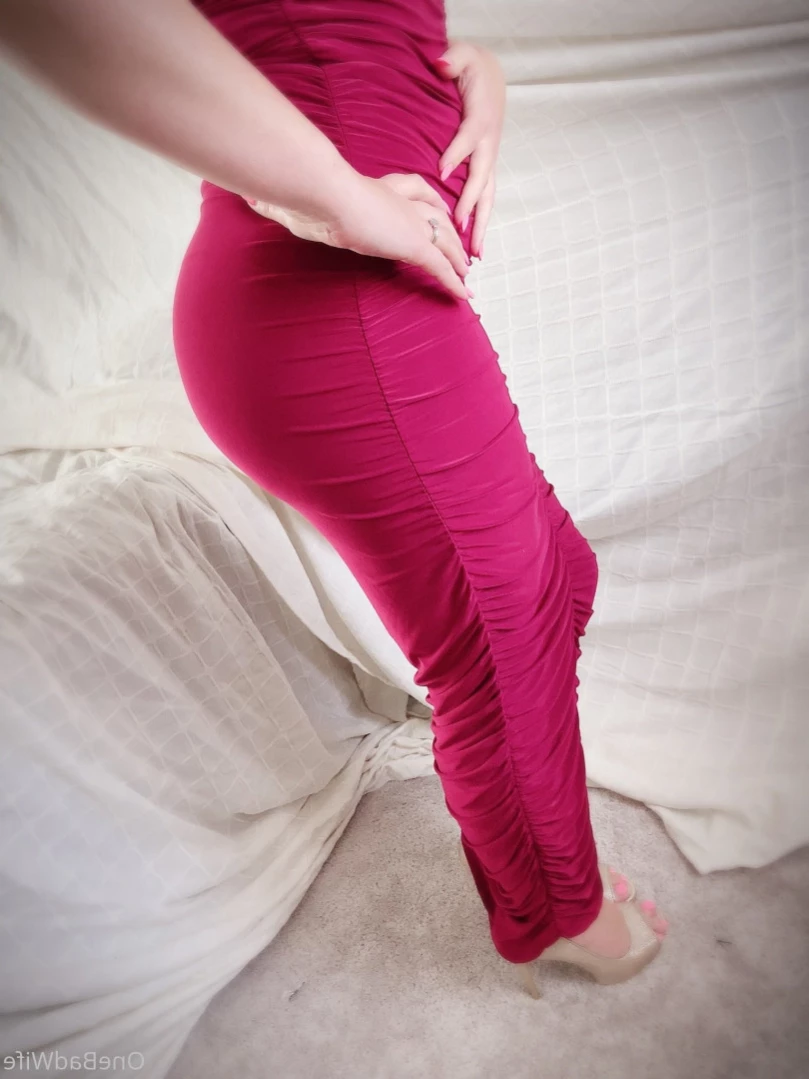 OneBadWife British Wife [ onebadwife ] Onlyfans leaked photo 15021885 on Hotleaks.tv