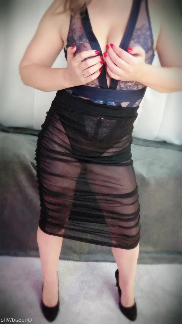 OneBadWife British Wife [ onebadwife ] Onlyfans leaked photo 15070072 on Hotleaks.tv