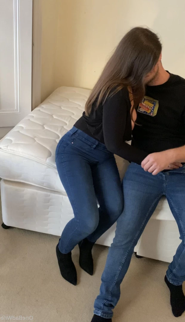 OneBadWife British Wife [ onebadwife ] Onlyfans leaked photo 15074330 on Hotleaks.tv