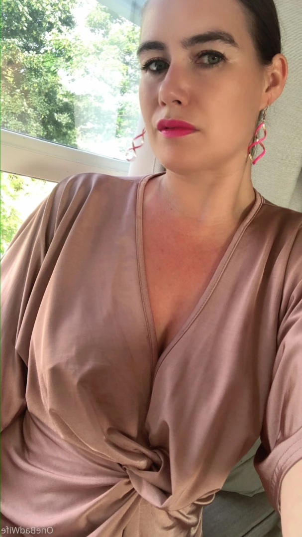 OneBadWife British Wife [ onebadwife ] Onlyfans leaked photo 15339489 on Hotleaks.tv