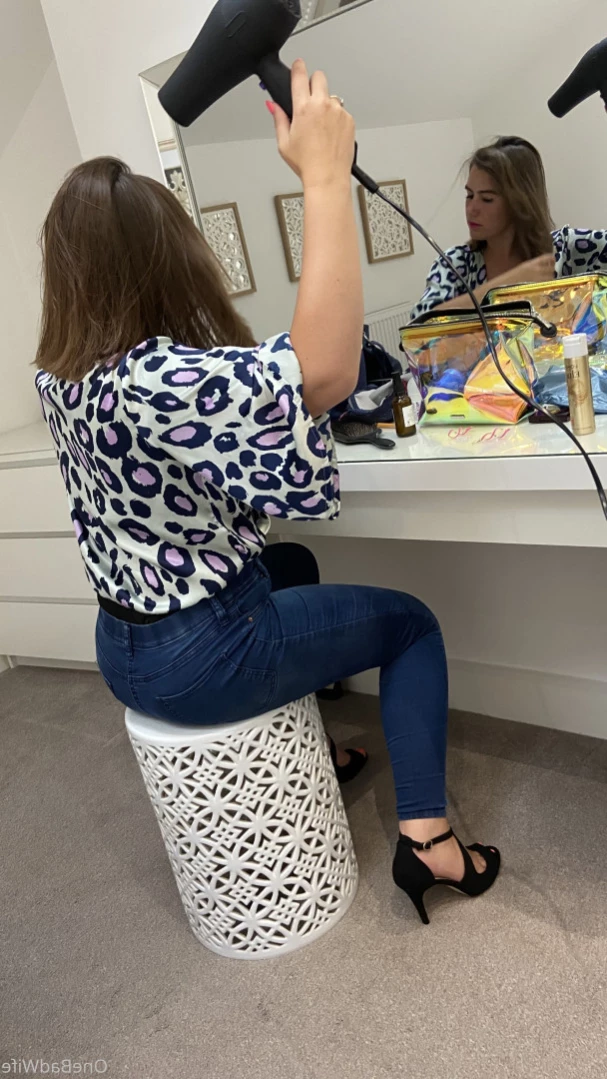 OneBadWife British Wife [ onebadwife ] Onlyfans leaked photo 15613605 on Hotleaks.tv