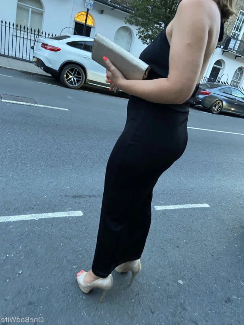 OneBadWife British Wife [ onebadwife ] Onlyfans leaked photo 15648795 on Hotleaks.tv