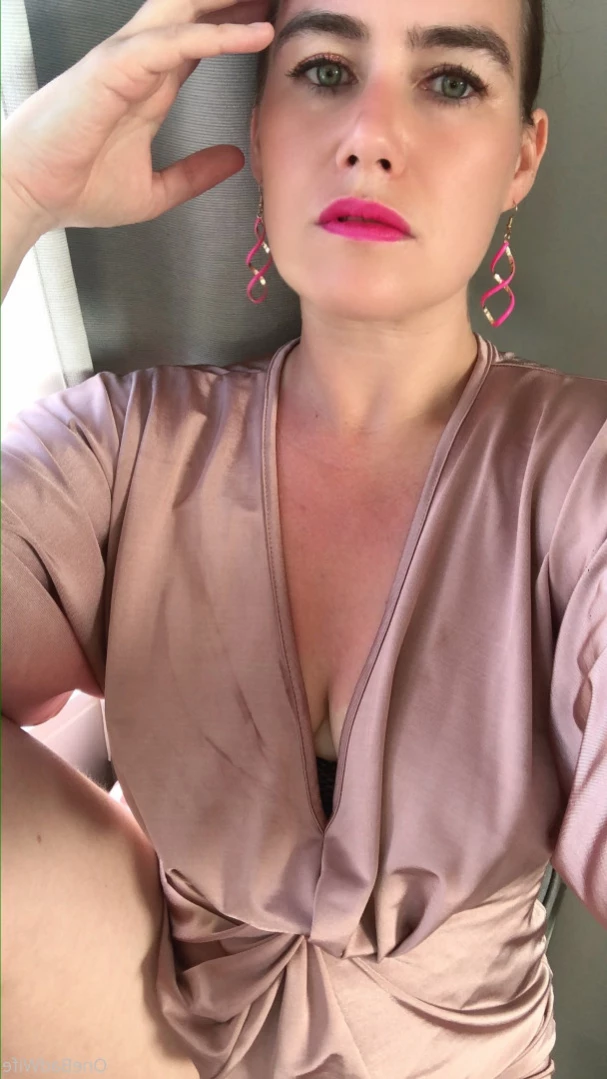 OneBadWife British Wife [ onebadwife ] Onlyfans leaked photo 15888616 on Hotleaks.tv