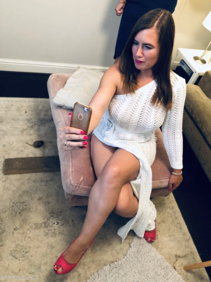 OneBadWife British Wife [ onebadwife ] Onlyfans leaked photo 16141266 on Hotleaks.tv