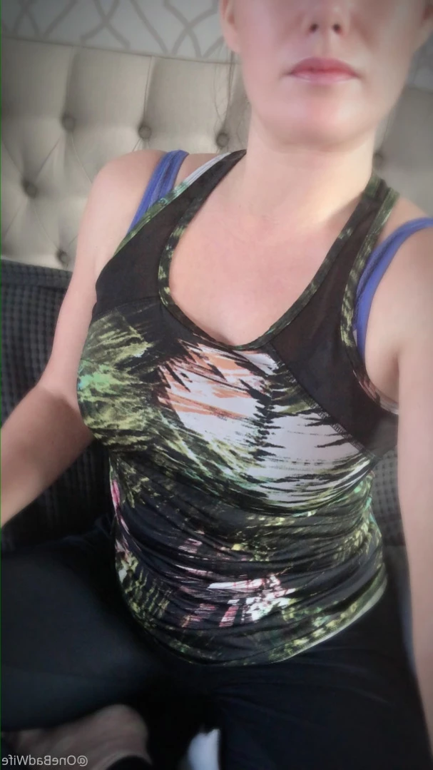 OneBadWife British Wife [ onebadwife ] Onlyfans leaked photo 16263633 on Hotleaks.tv