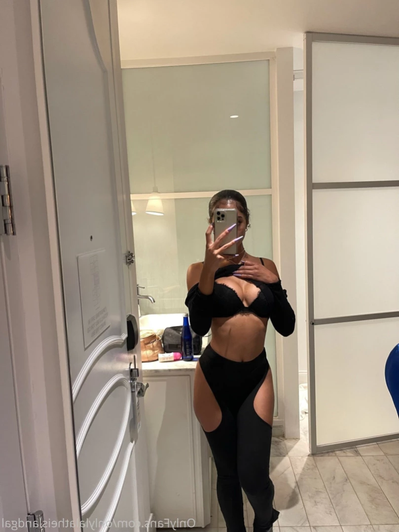 🎠Lala Baptiste🎡 [ onlylalatheislandgal ] Onlyfans leaked photo 13421721 on Hotleaks.tv