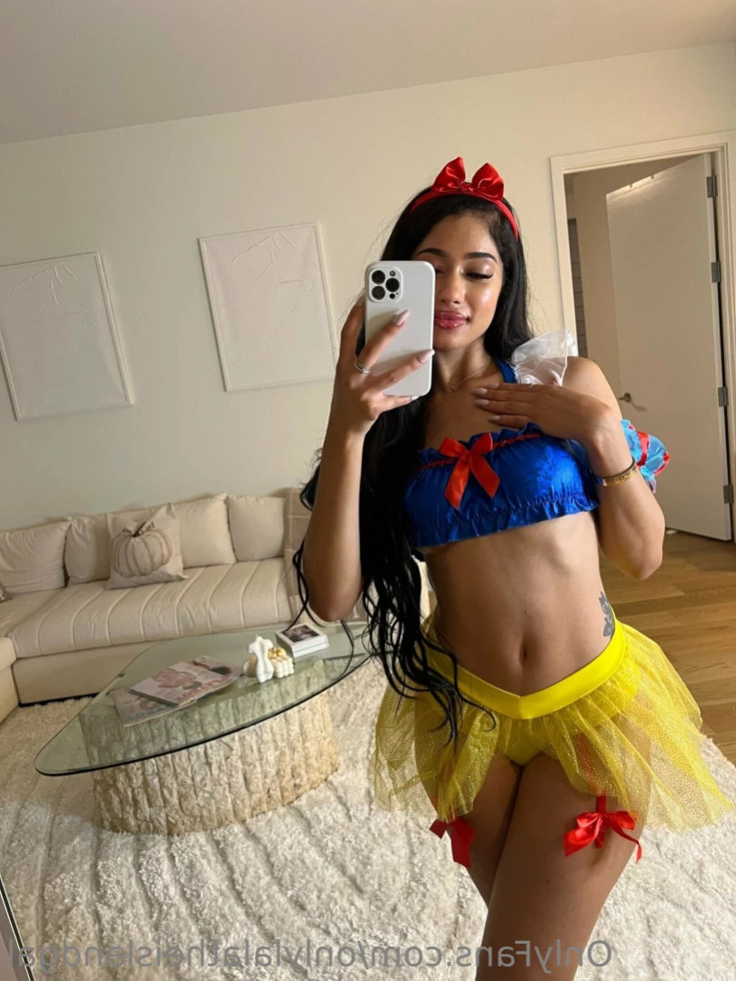 🎠Lala Baptiste🎡 [ onlylalatheislandgal ] Onlyfans leaked photo 14073951 on Hotleaks.tv