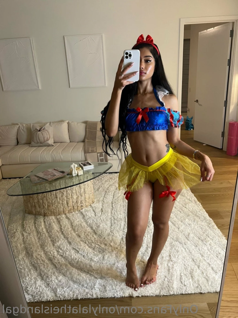 🎠Lala Baptiste🎡 [ onlylalatheislandgal ] Onlyfans leaked photo 14076093 on Hotleaks.tv