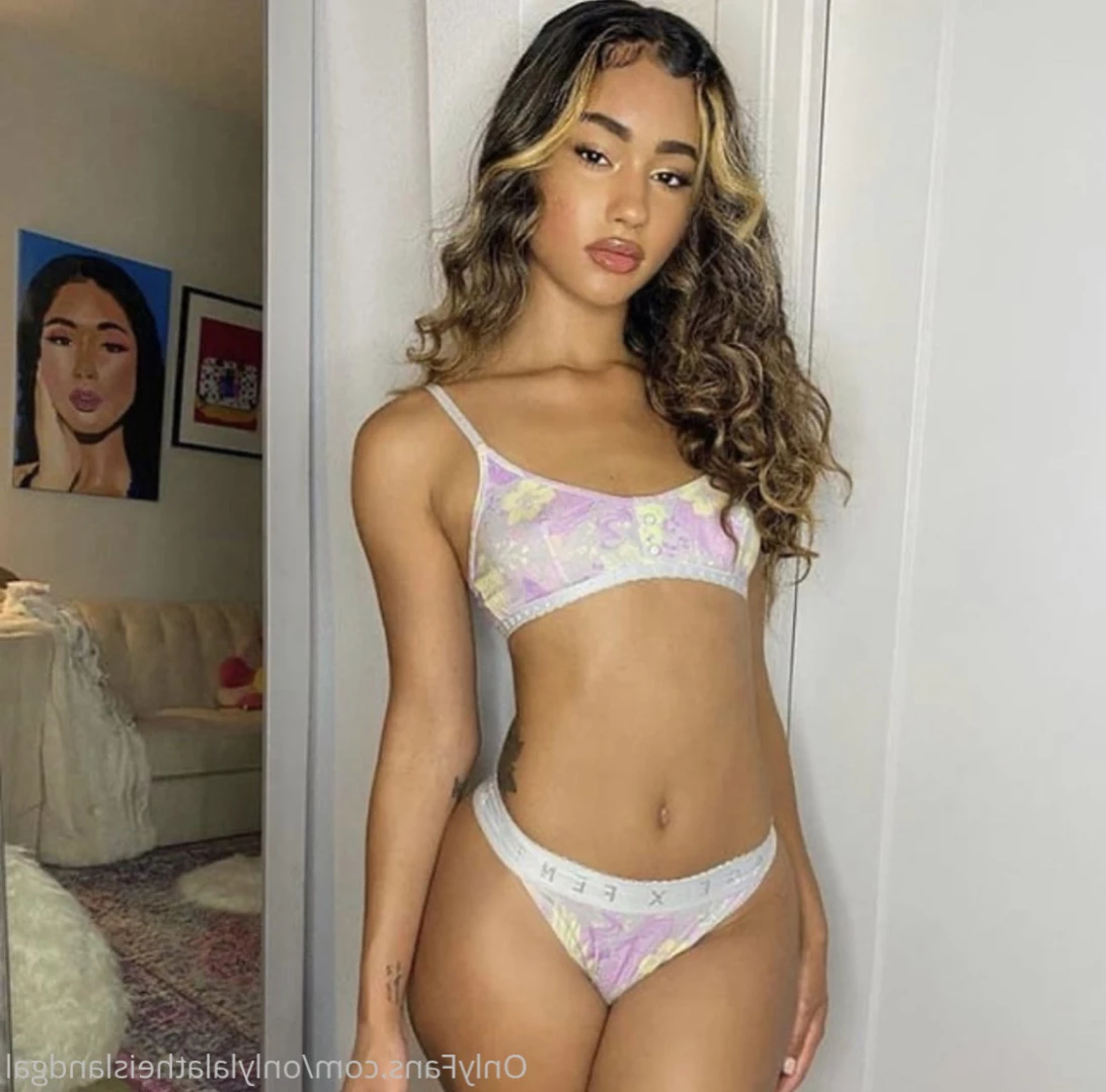 🎠Lala Baptiste🎡 [ onlylalatheislandgal ] Onlyfans leaked photo 14477659 on Hotleaks.tv