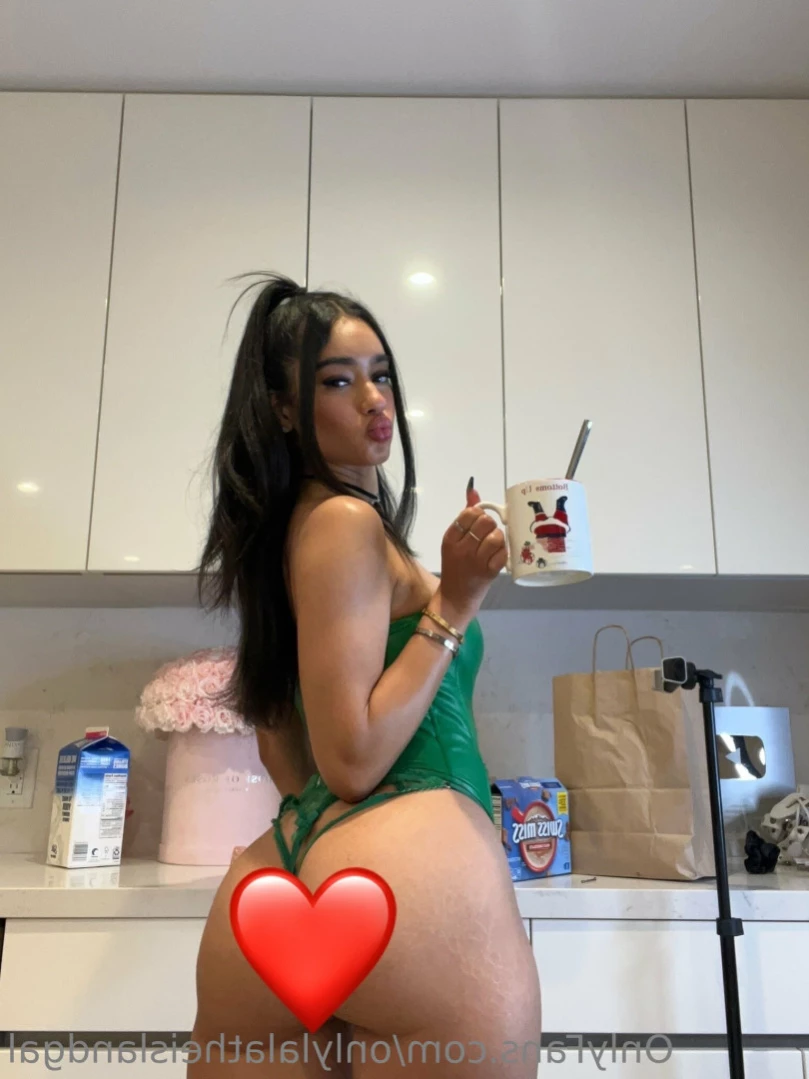🎠Lala Baptiste🎡 [ onlylalatheislandgal ] Onlyfans leaked photo 15549291 on Hotleaks.tv