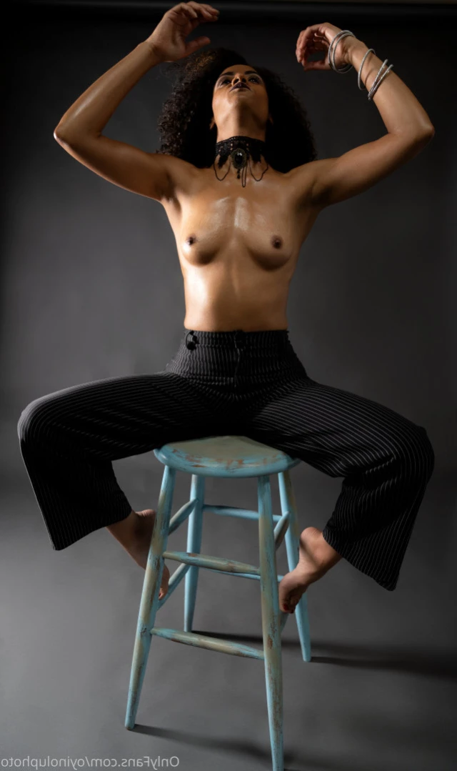 oyinoluphoto Onlyfans leaked photo 15552139 on Hotleaks.tv