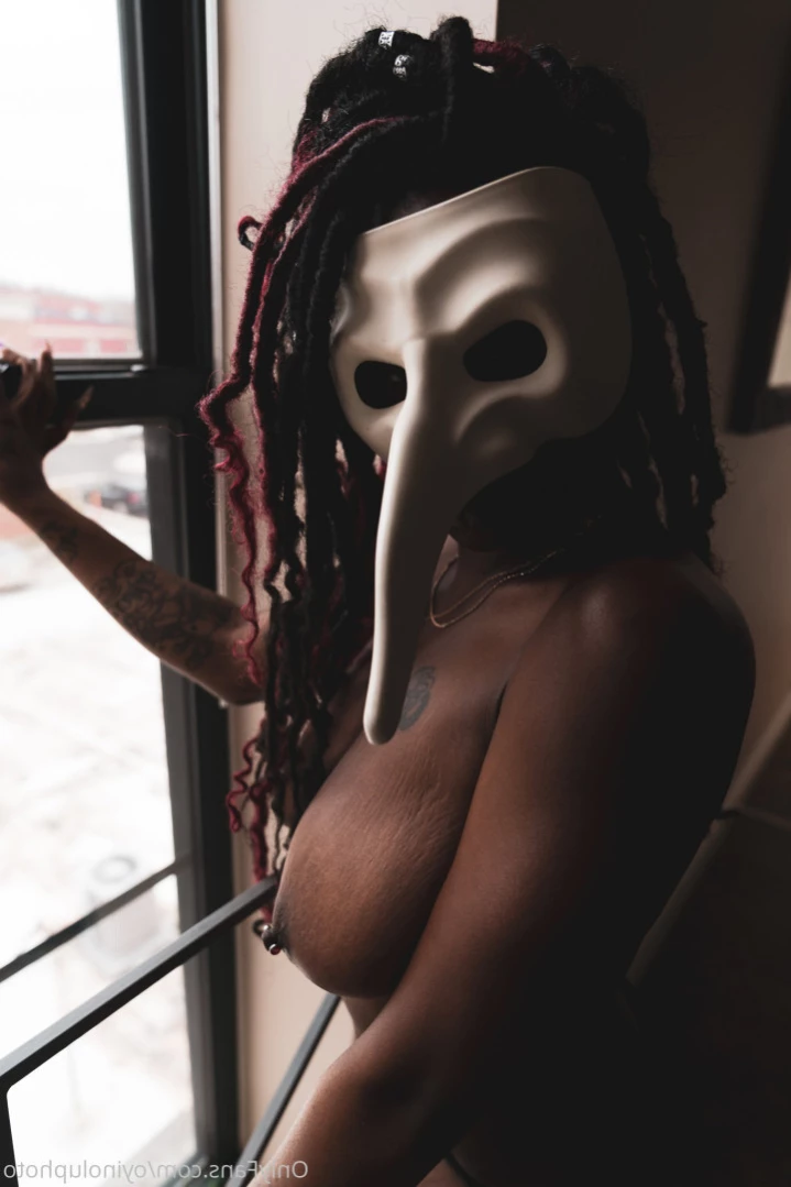 oyinoluphoto Onlyfans leaked photo 15766076 on Hotleaks.tv