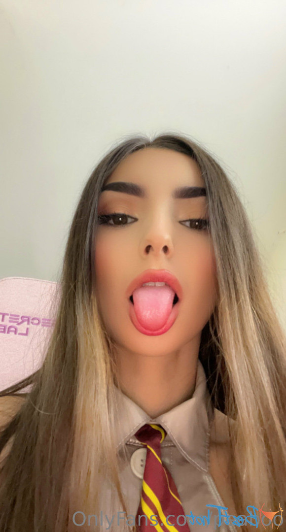 PEA 😛 19 Y/O [ peaboo ] Onlyfans leaked photo 16551704 on Hotleaks.tv