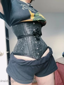 15785273