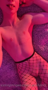 16274029
